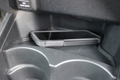 Dùng năng lượng rung động để sạc pin